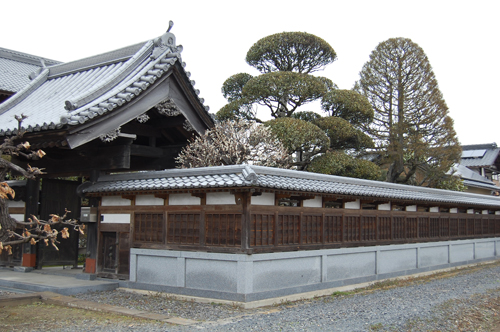 やさとみかげ | 五輪塔・墓石・供養塔の坂口石材工芸